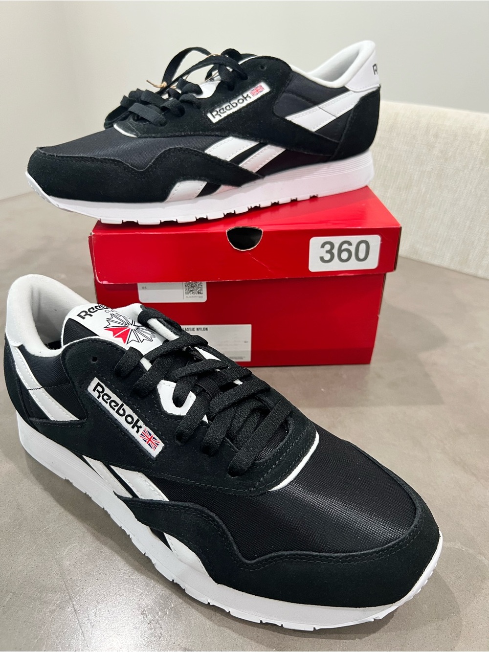 Reebok Classic Nylon Black & White Sneaker - Size 9.5 men/11 women